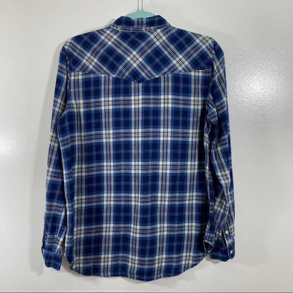 American Eagle M Boyfriend fit Plaid Snap Shirt - Picture 3 of 7